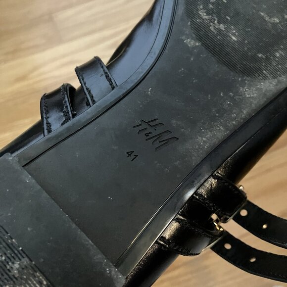 H&M Leather Flats Womens EU 41/US 10 Black Grommet Strap Goth Ballet Grunge - Picture 8 of 8